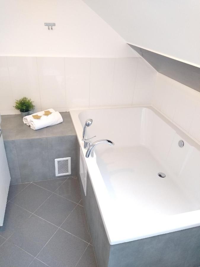 Park Apartament Rzeszow Bagian luar foto