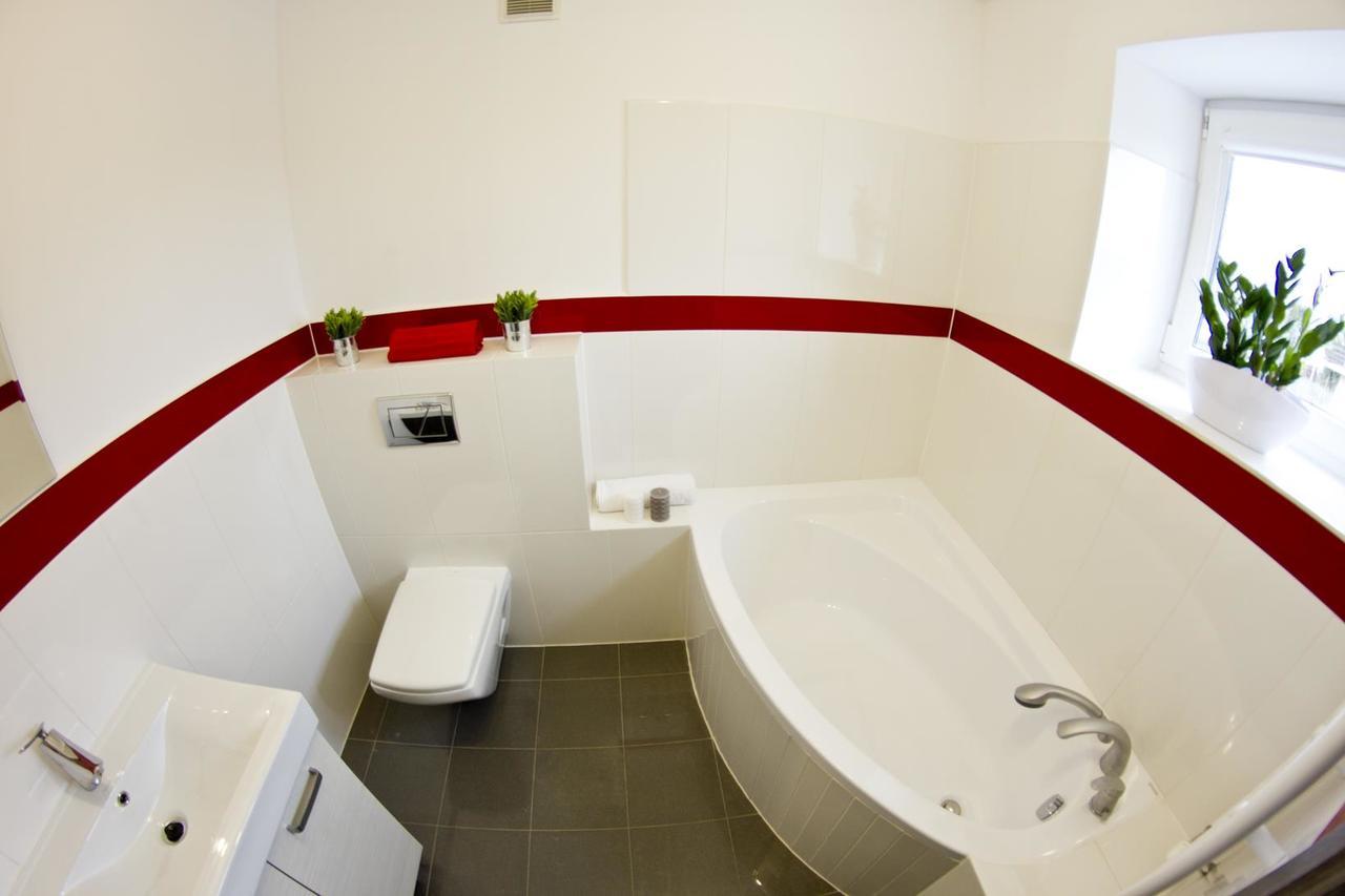 Park Apartament Rzeszow Bagian luar foto